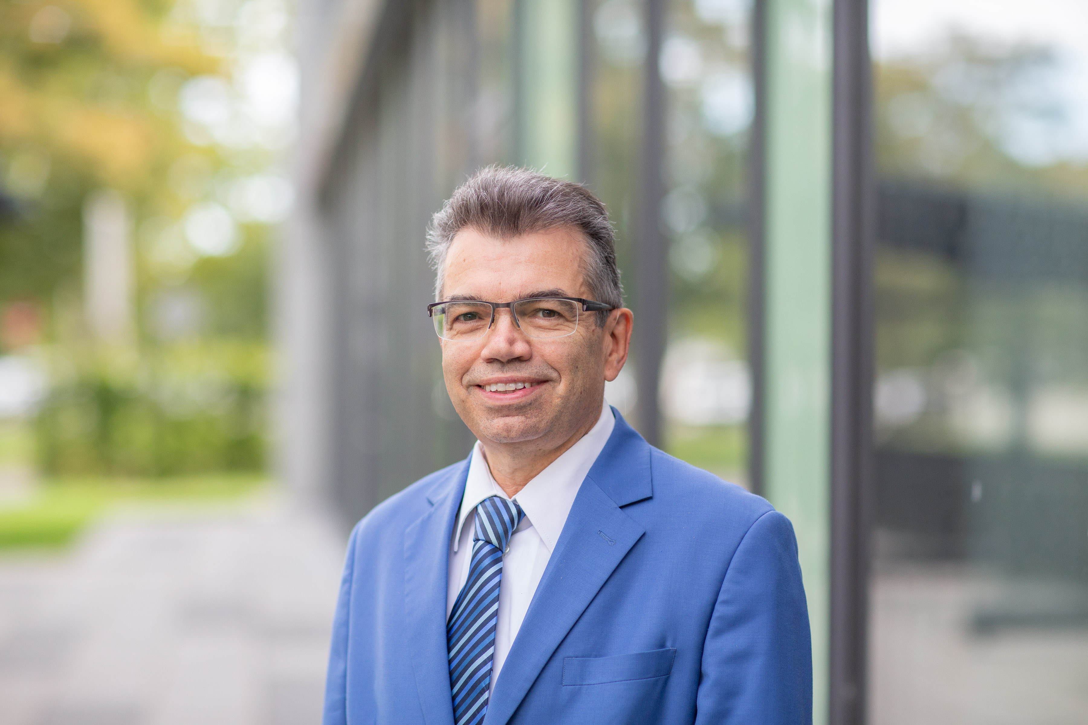 Prof. Dr. Matthias Willems<br><b>Technische Hochschule Mittelhessen<br>www.thm.de</b>